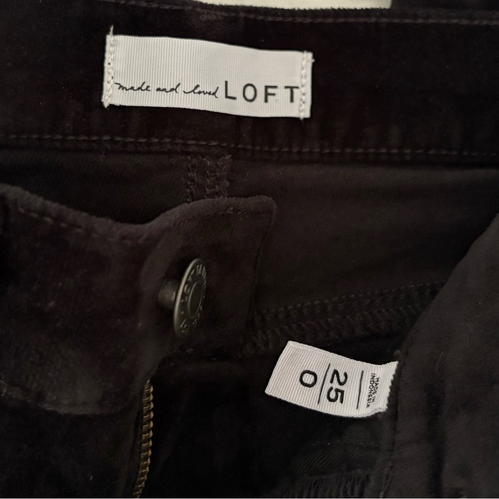 LOFT Velvet Skinny Pants - size 0 / 25 - Picture 4 of 5